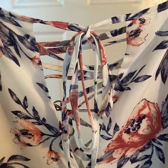 Cold Shoulder Floral Blouse - Picture 8 of 8